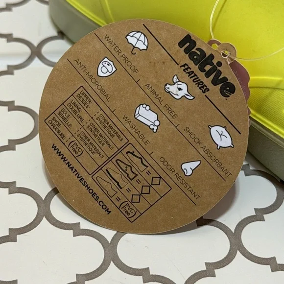 NATIVE Unisex Women and Men Beach Shoes Bioschuhe Slippers Lime green. W6/ M4 - Picture 6 of 7